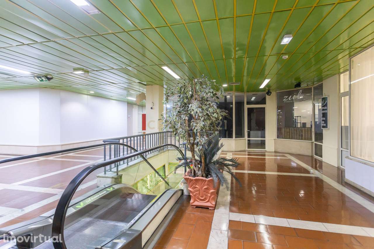 Loja Centro Comercial Amora - Grande imagem: 3/40