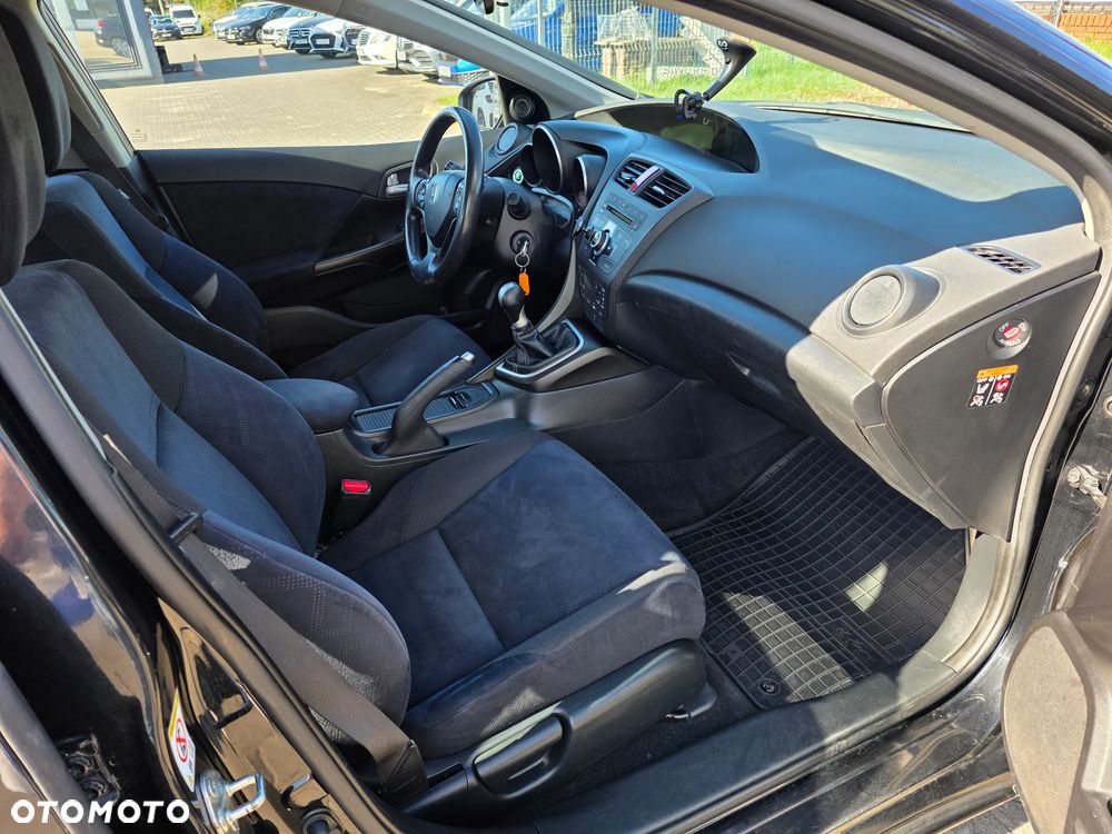 Honda Civic 1.4 i-VTEC Comfort - 25
