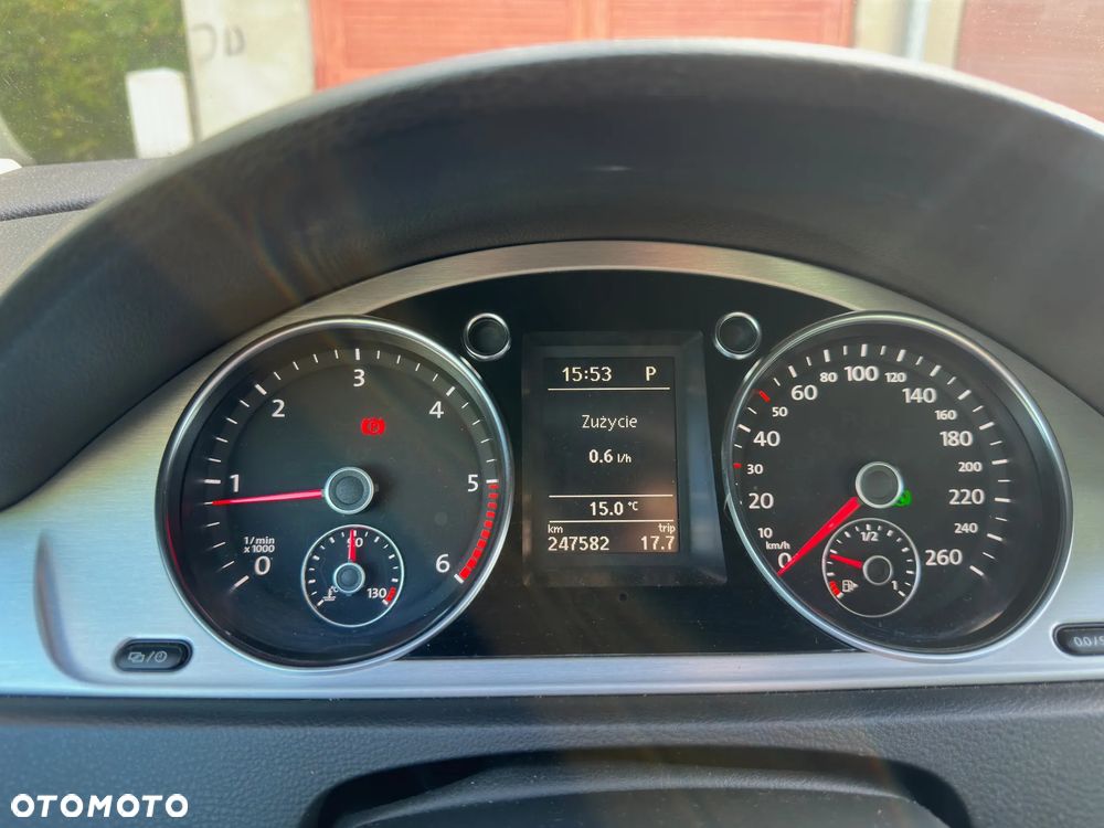 Volkswagen Passat 2.0 TDI Highline DSG - 5