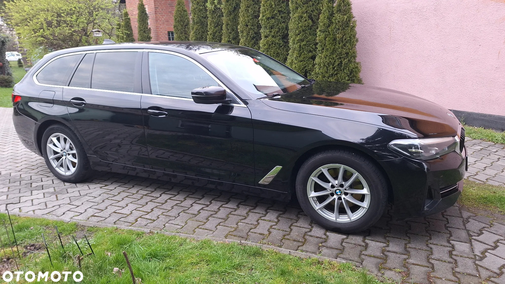 BMW Seria 5 520i Touring Luxury Line - 9