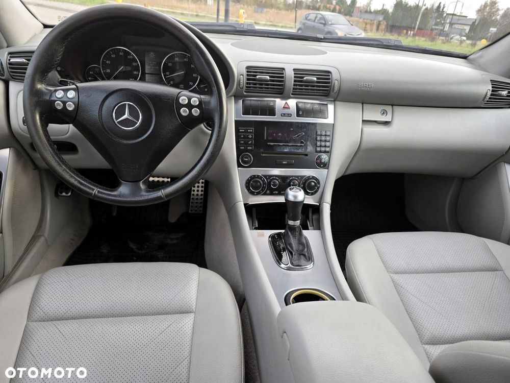 Mercedes-Benz Klasa C 230 7G-TRONIC Avantgarde Sport Edition + - 19