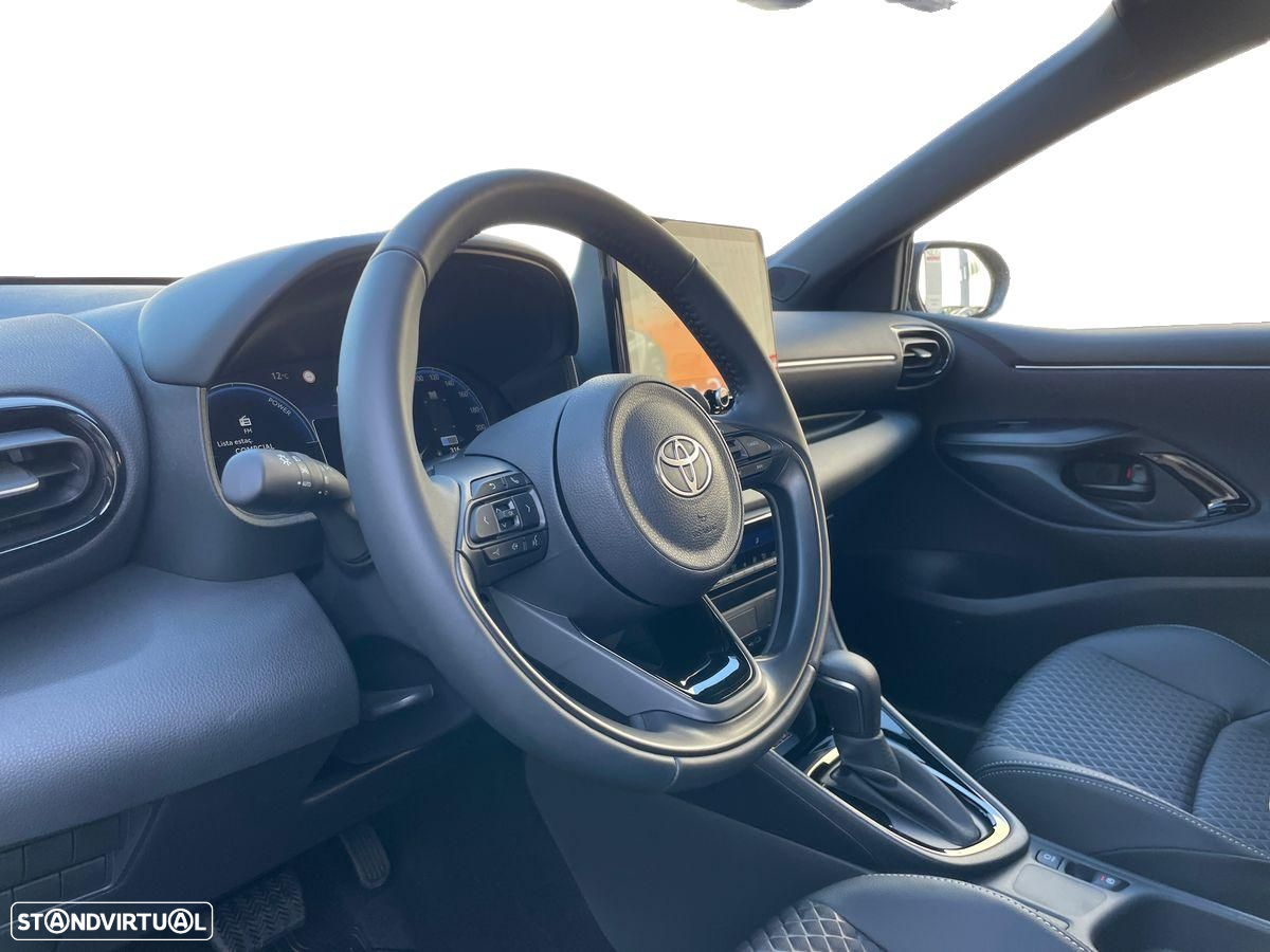 Toyota Yaris - 11