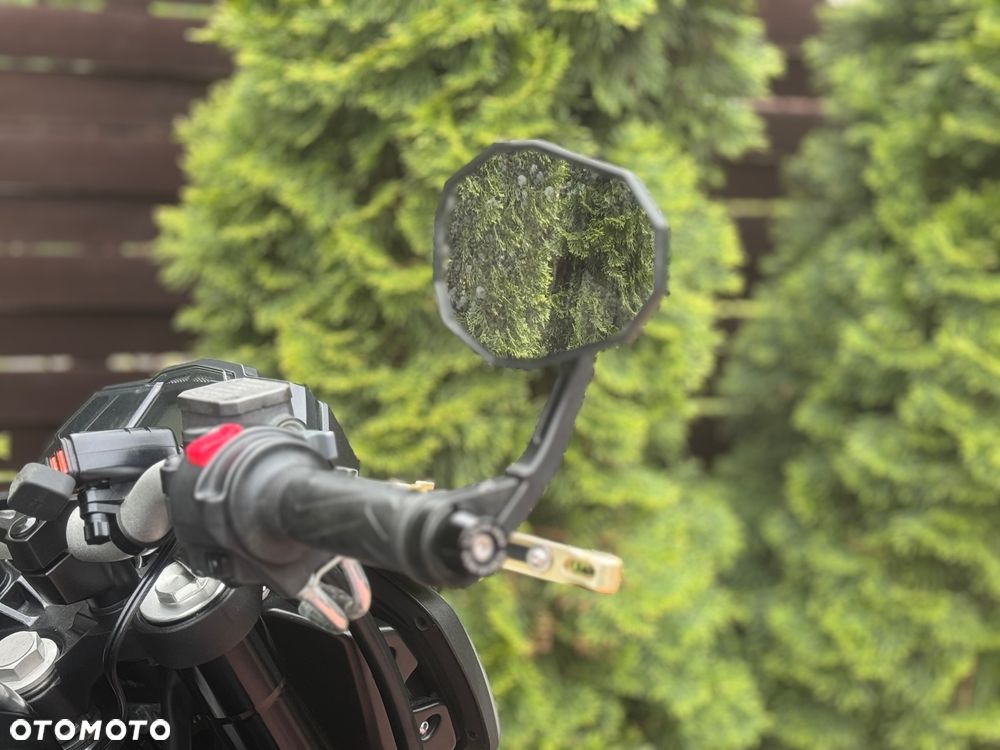 Yamaha MT - 27