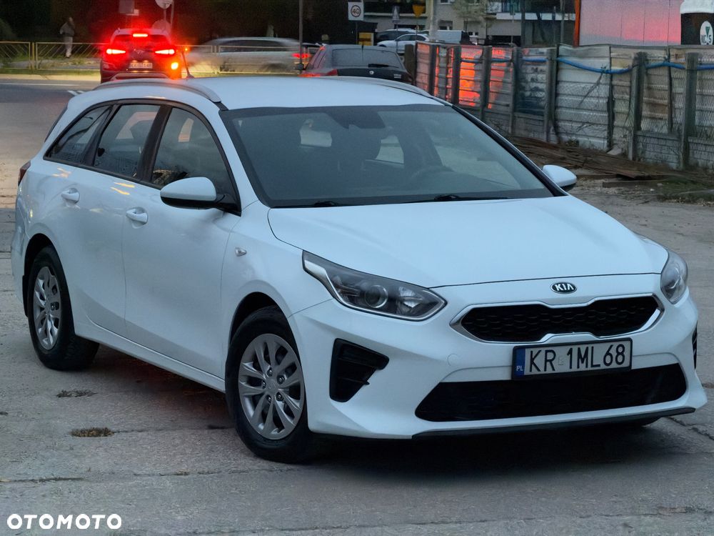 Kia Ceed 1.6 CRDi SCR M - 4
