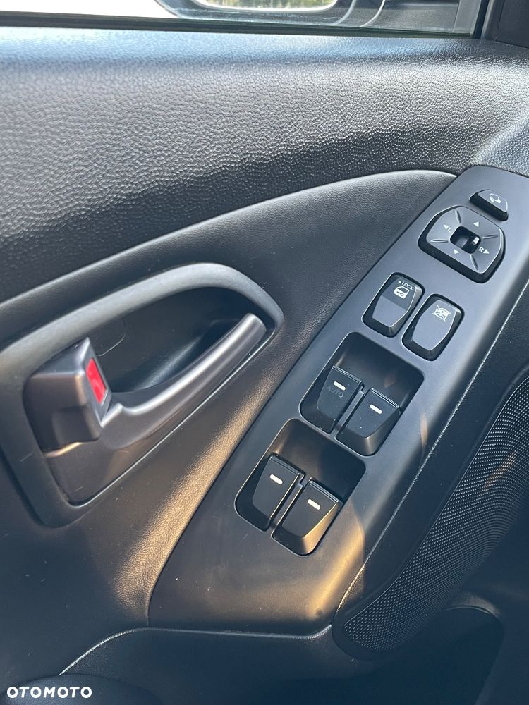 Hyundai ix35 2.0 CRDi 4WD Premium - 24