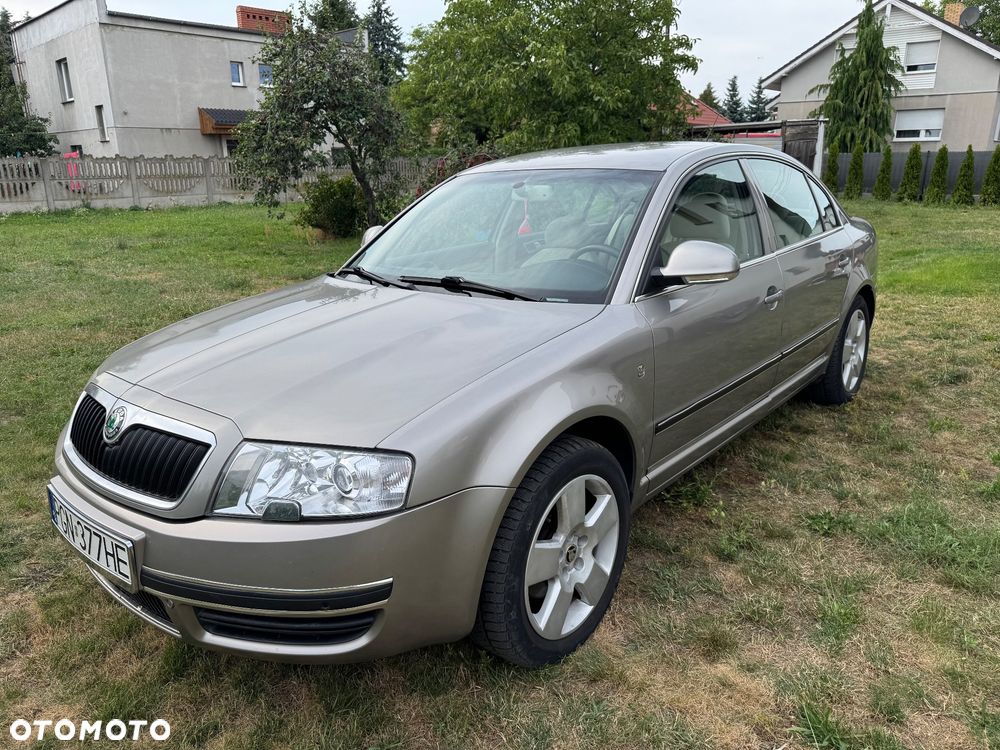 Skoda Superb 2.8 V6 Elegance Tiptr - 1