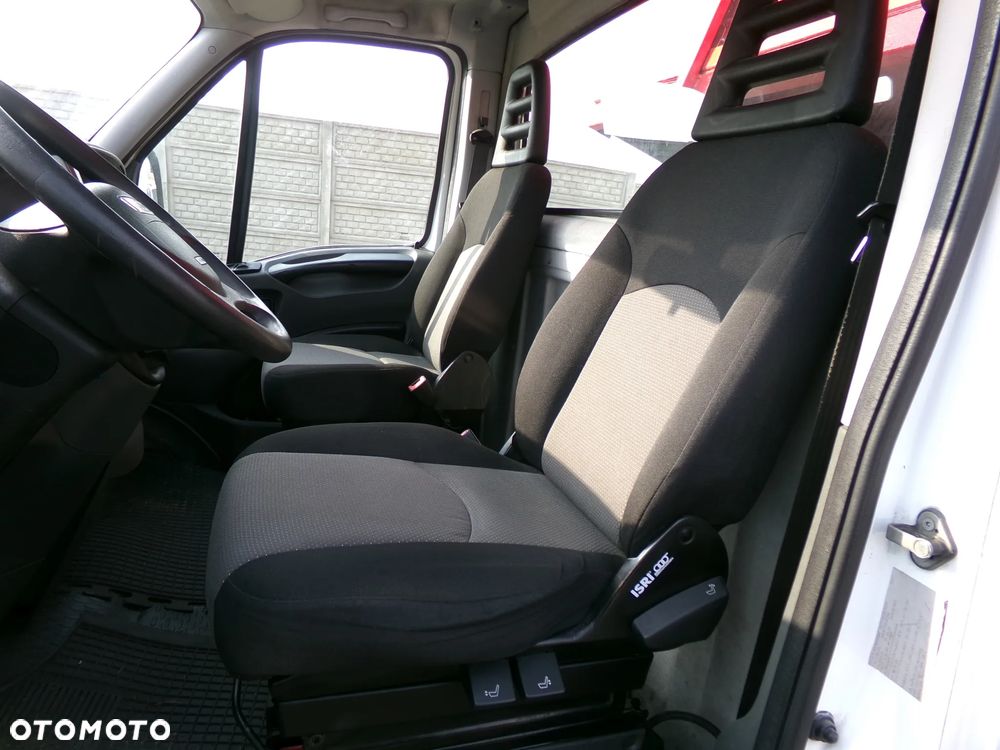 Iveco daily 35c15 3,0 diesel do 3,5 tony - 25