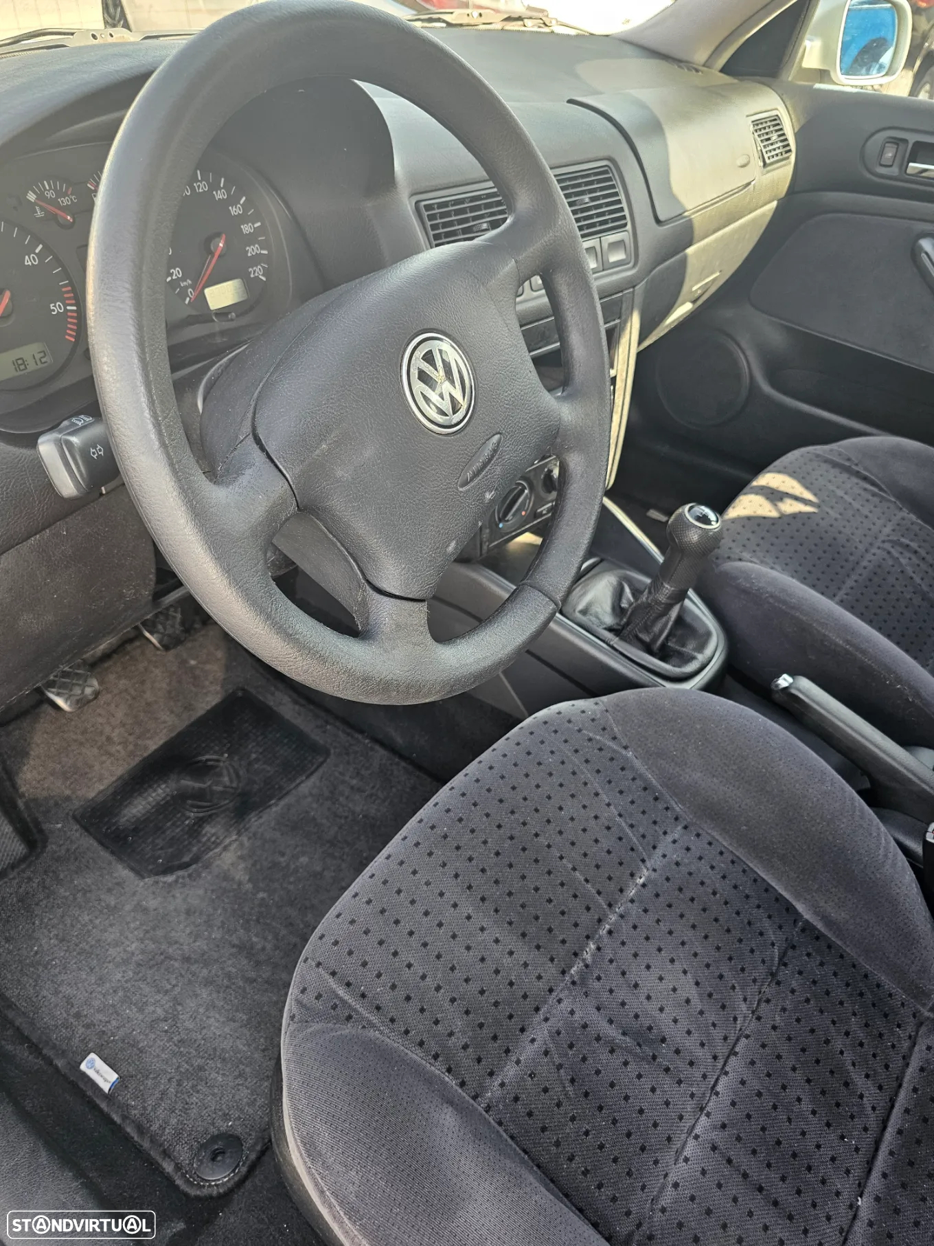 VW Golf 1.9 TDi Highline - 15