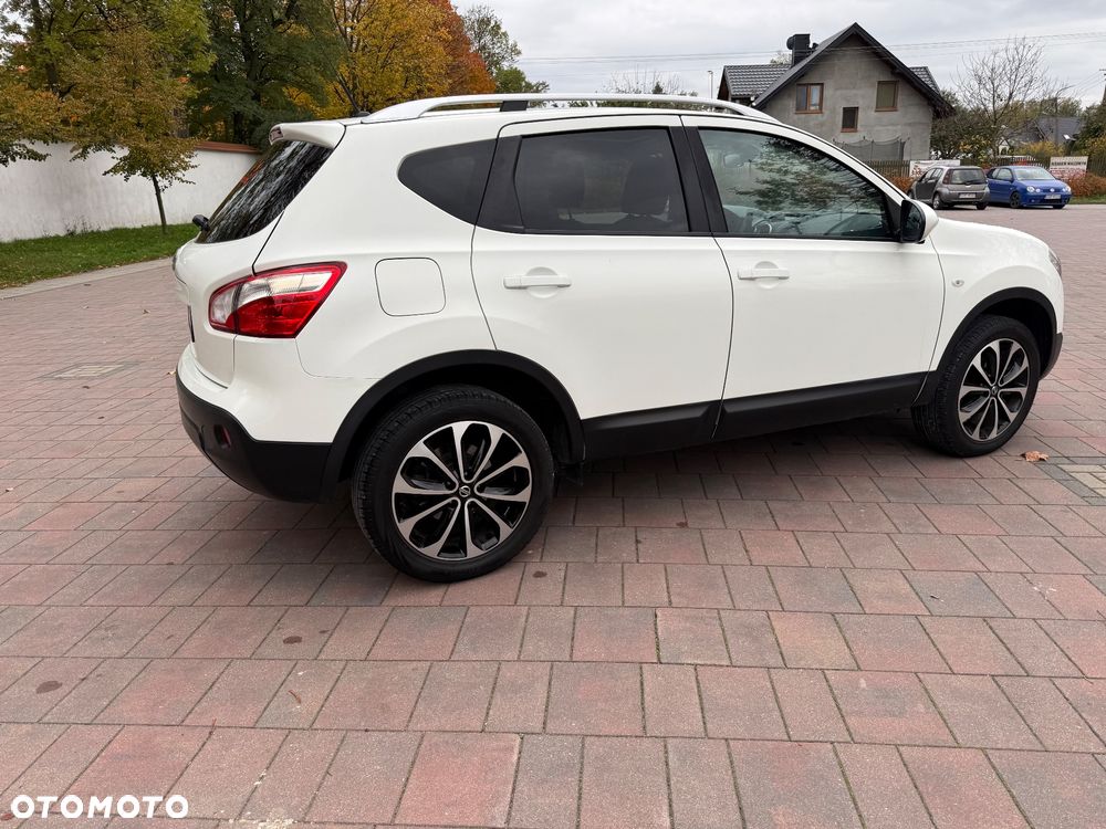 Nissan Qashqai 1.6 360 - 21