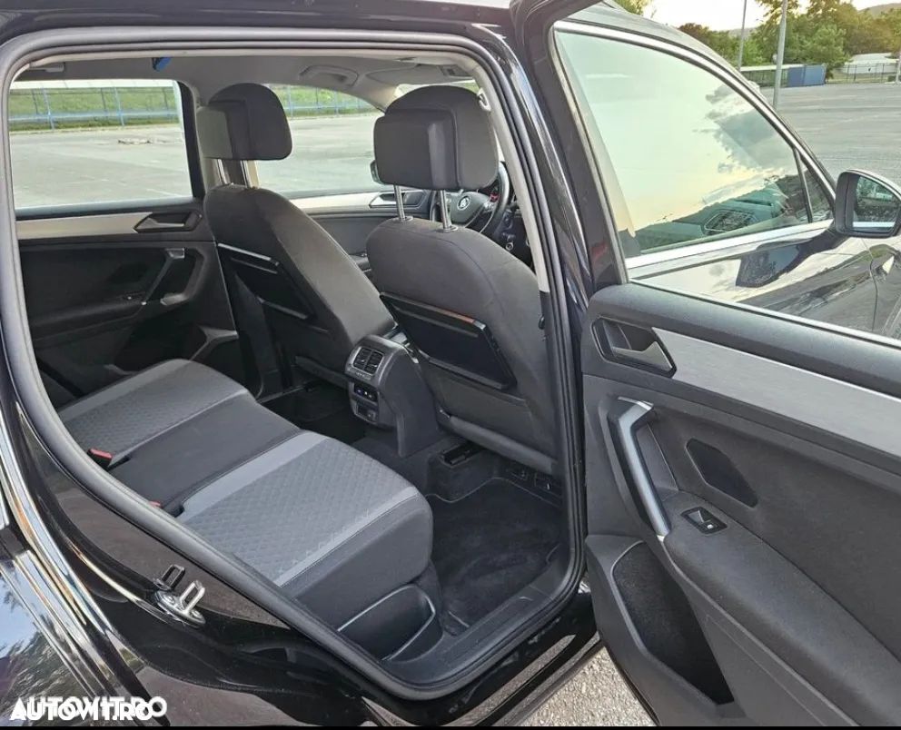 Volkswagen Tiguan - 8
