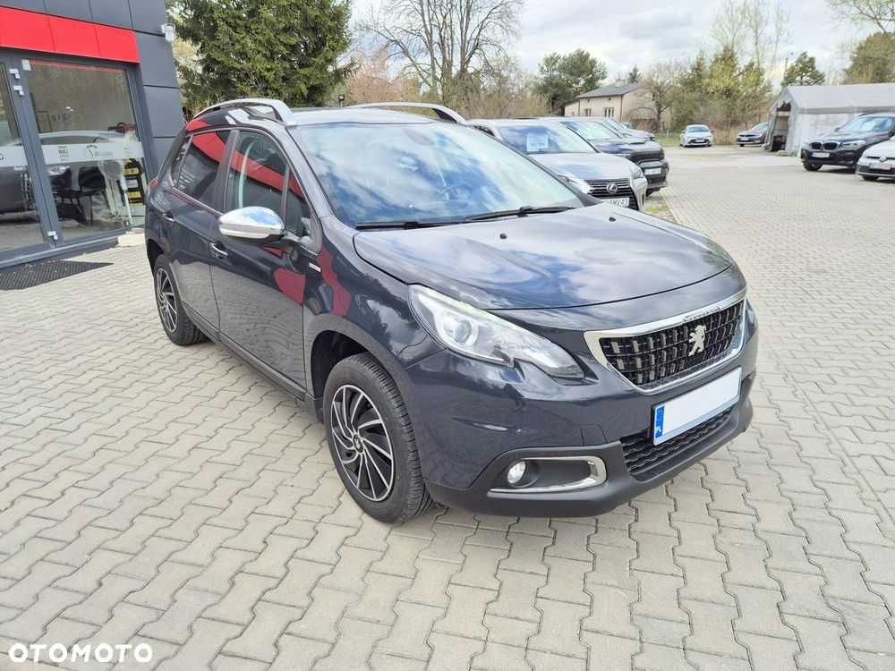 Peugeot 2008 1.5 BlueHDi Style - 4
