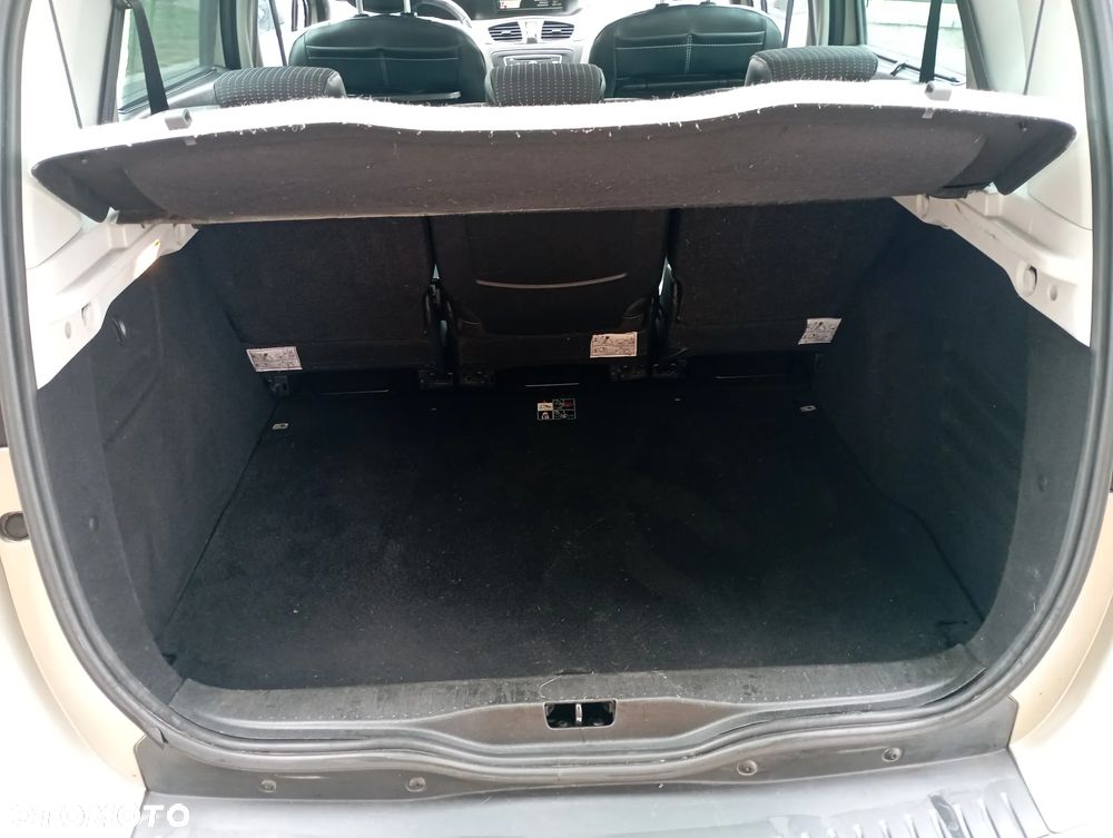 Renault Scenic 1.6 16V 110 Expression - 23