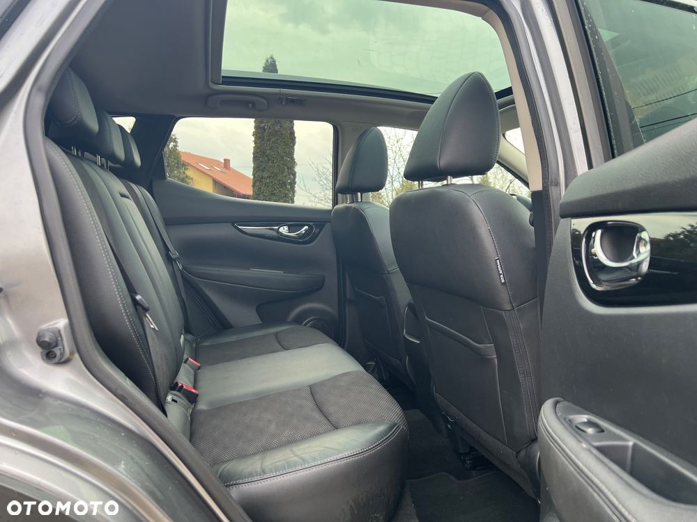 Nissan Qashqai 1.6 dCi Xtronic TEKNA+ - 12