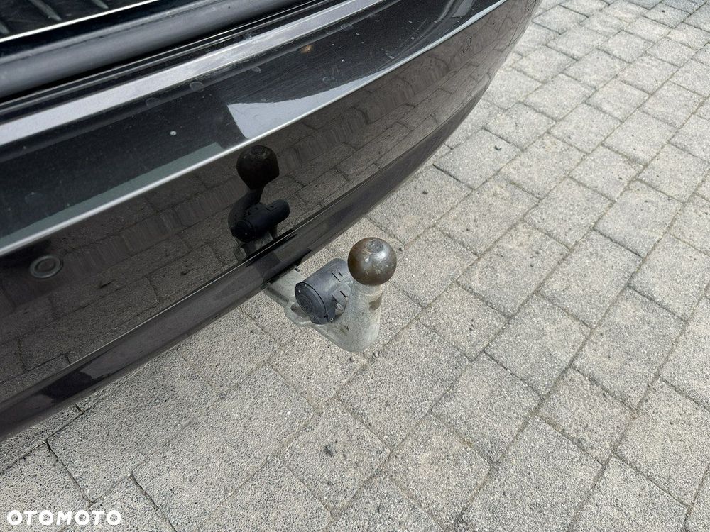 BMW Seria 5 520d Luxury Line sport - 35