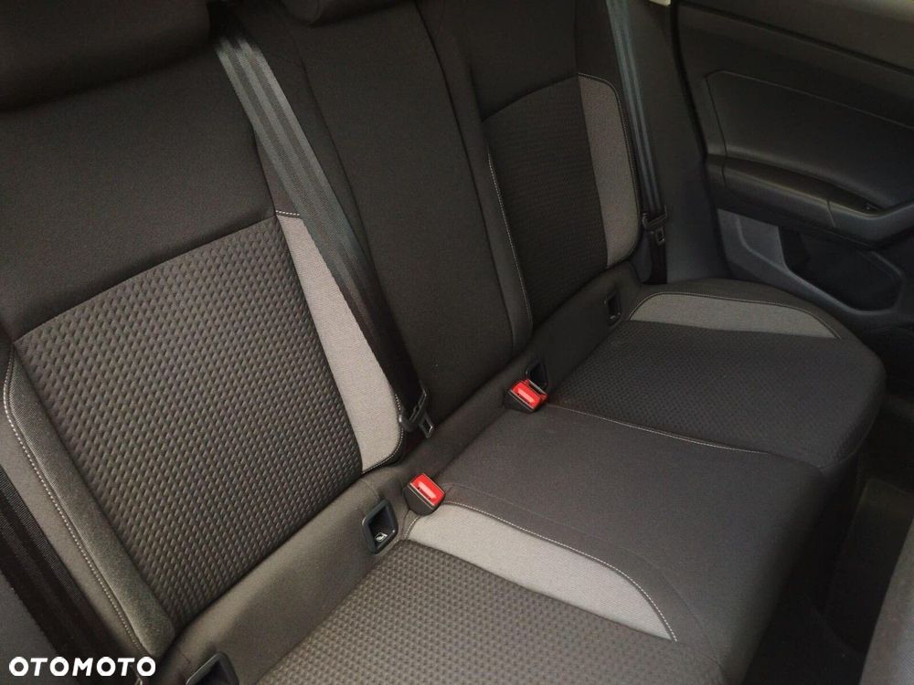 Volkswagen Taigo - 13