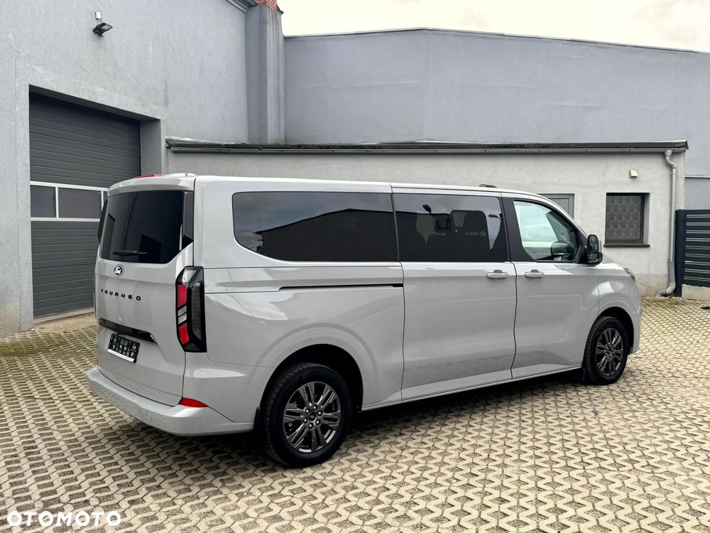 Ford Tourneo Custom L2H1 VA Autm Titanium - 4