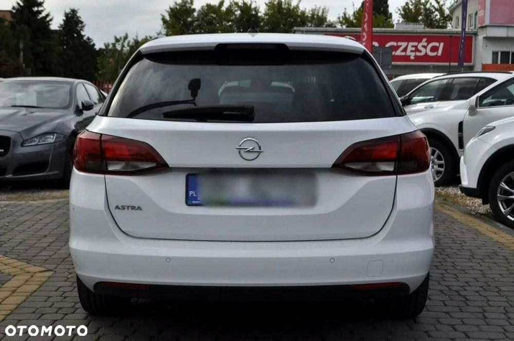 Opel Astra 2021
