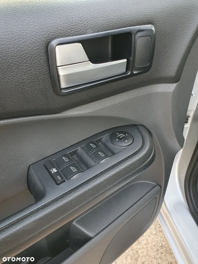 Ford Focus C-Max 2.0 Trend X - 21