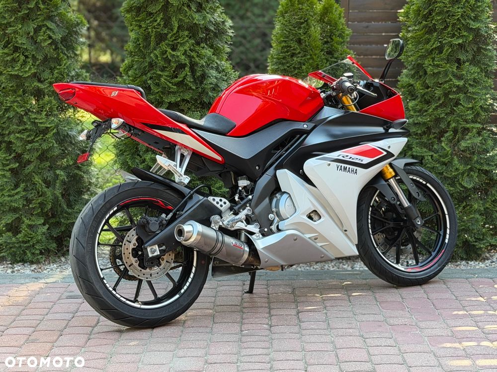 Yamaha YZF - 4
