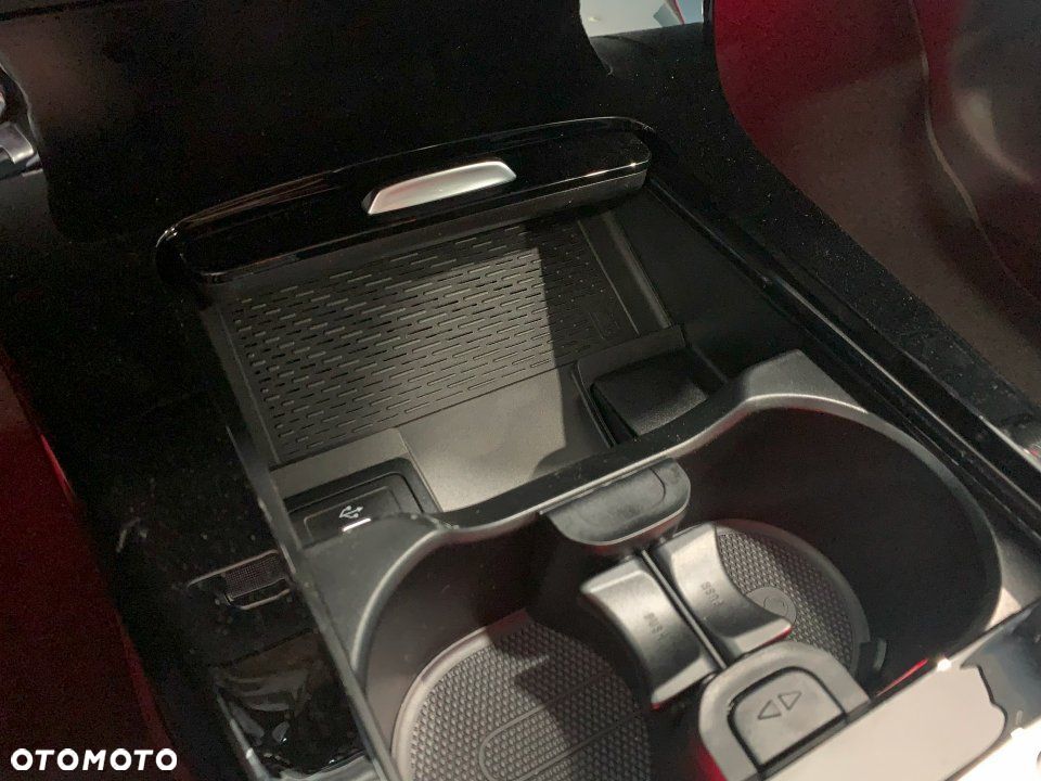 Mercedes-Benz CLA - 13