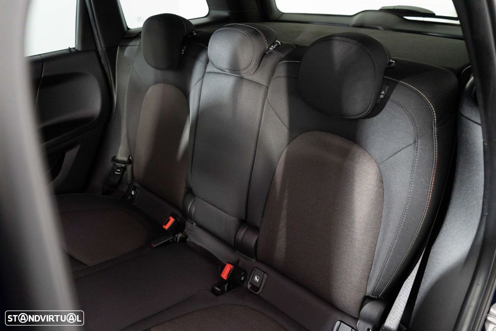 MINI Countryman One D - 9