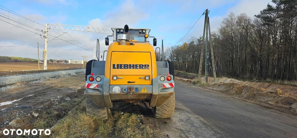Liebherr L566 - 6