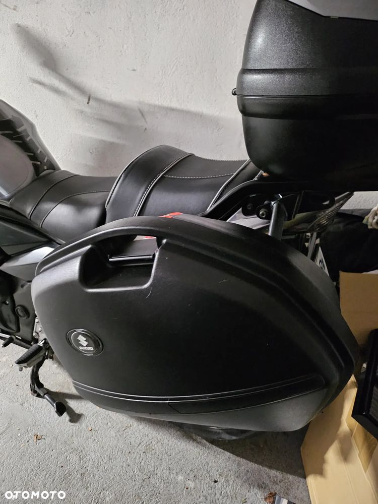 Suzuki GSX - 14