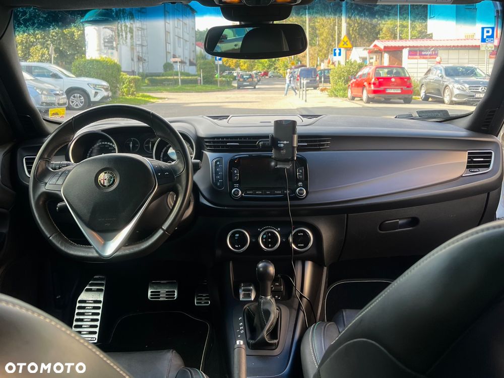 Alfa Romeo Giulietta - 24