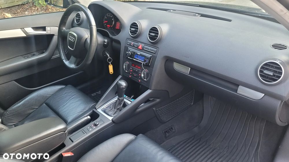 Audi A3 Sportback 2.0 FSI Attraction Tiptr - 30