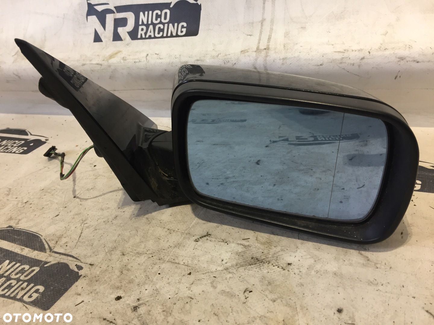 LUSTERKO PRAWE BMW 3 E46 SHADOW LINE 3 PIN BLACK - 3
