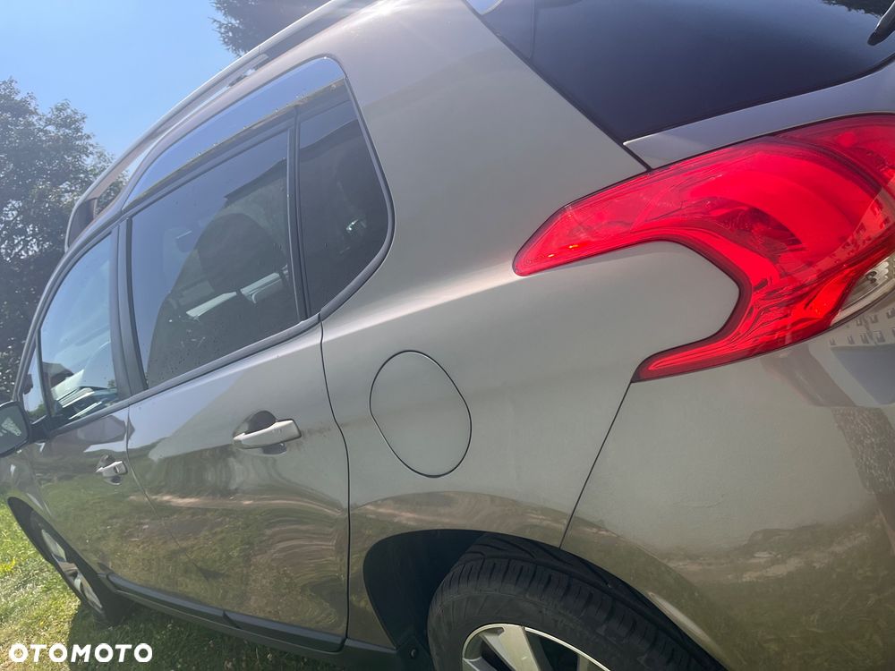 Peugeot 2008 1.2 Pure Tech Style S&S - 5