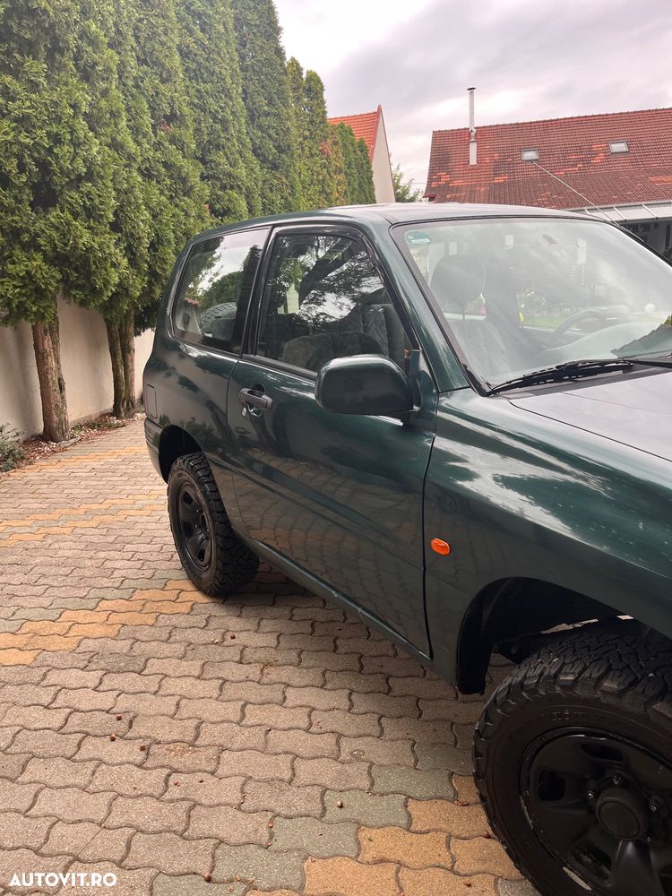 Suzuki Grand Vitara 2.0 - 5