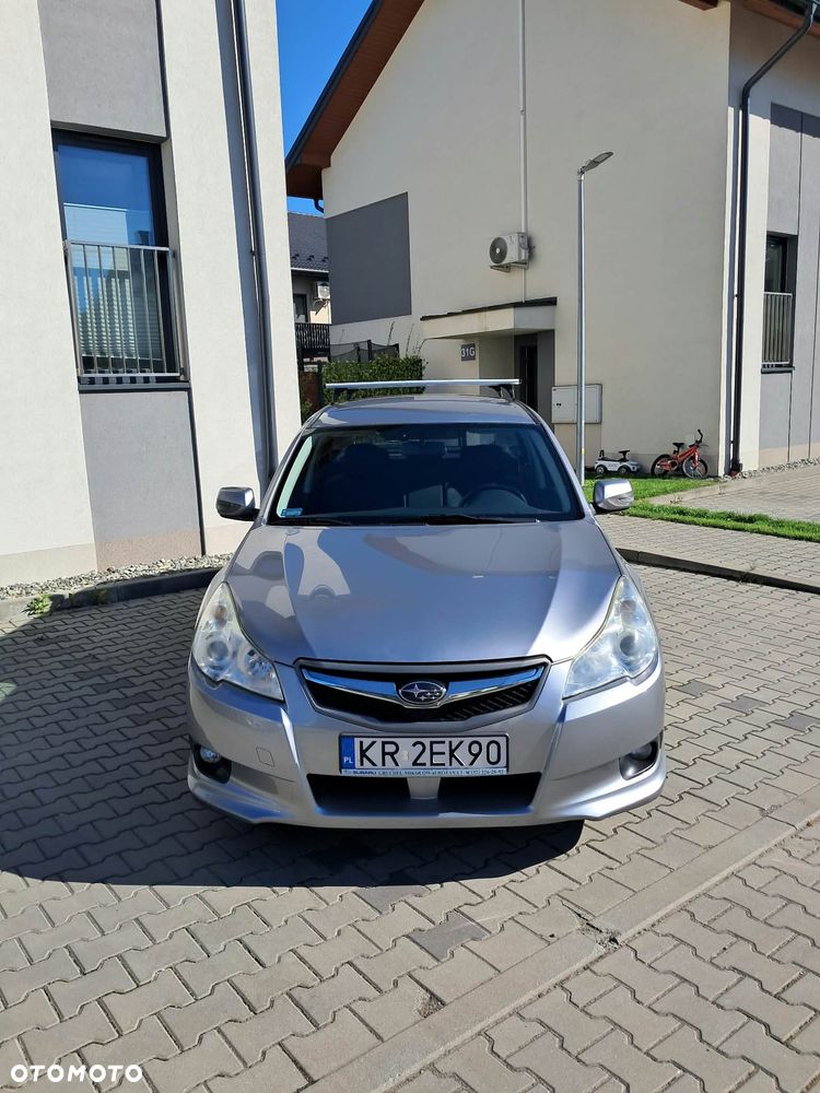 Subaru Legacy - 16
