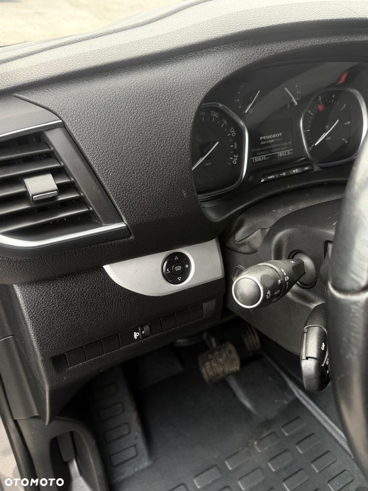 Peugeot Expert Premium L2H1 EAT6 TwinCab Komfort Plus - 10