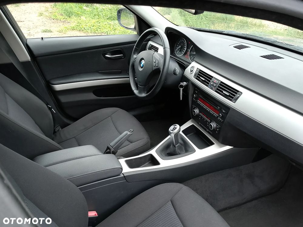 BMW Seria 3 - 11