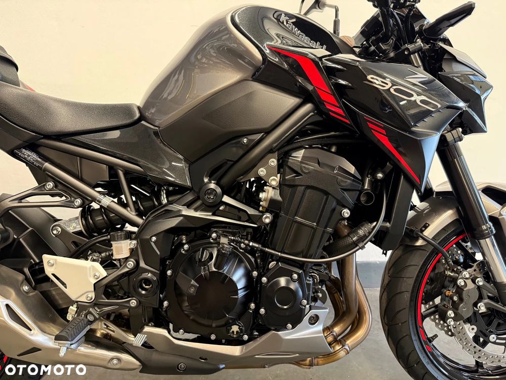 Kawasaki Z 900 - 13