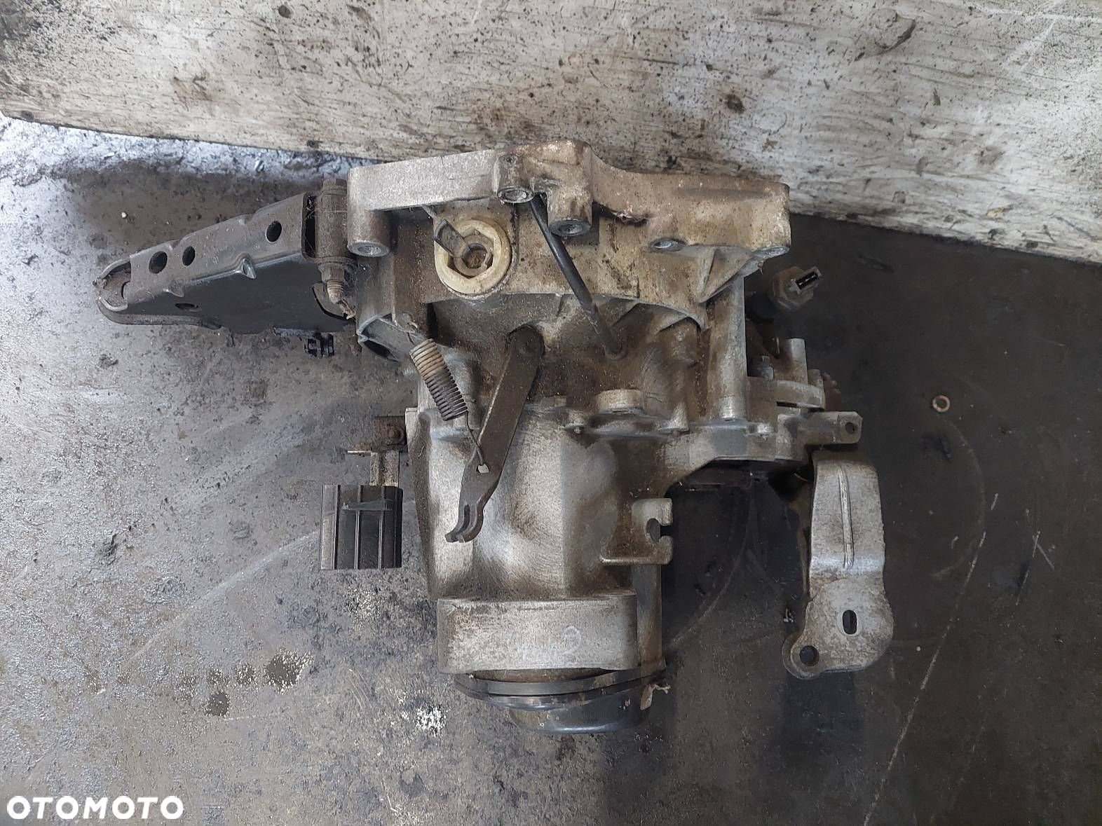 SKRZYNIA BIEGÓW SEAT CORDOBA I FL 1.6 8V MANUAL 5 BIEGÓW DXN - 5