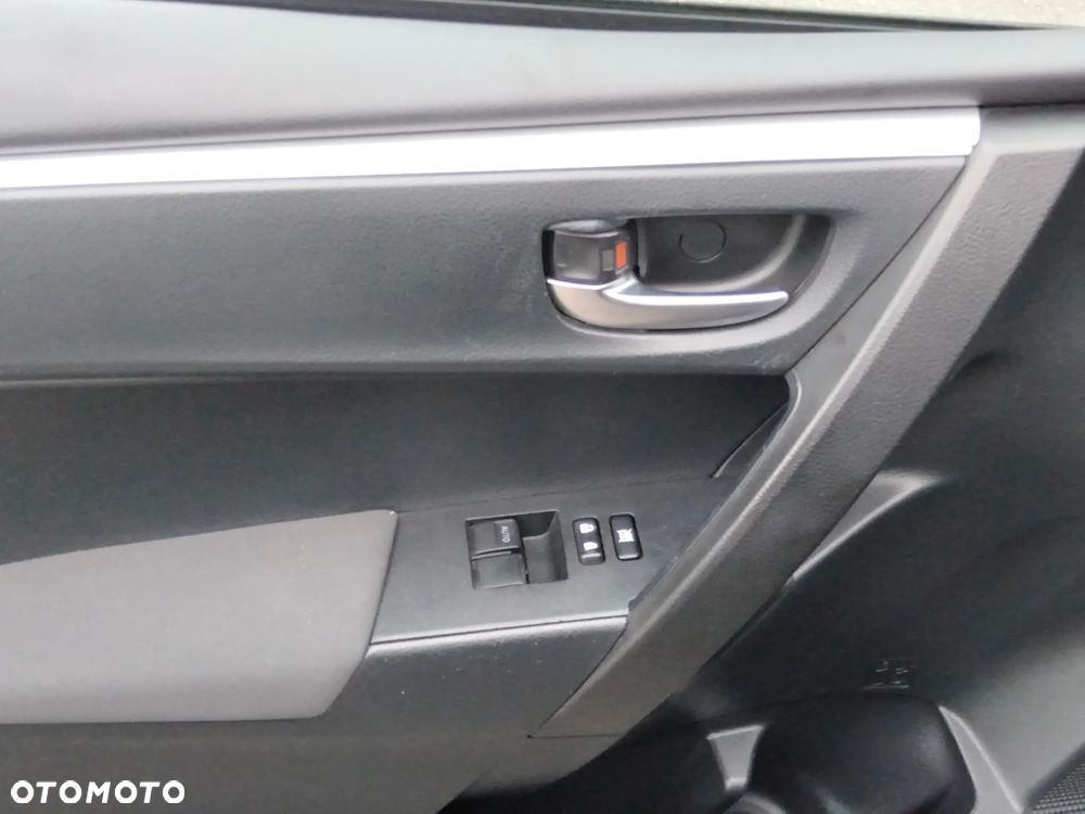 Toyota Corolla 1.6 Active - 6