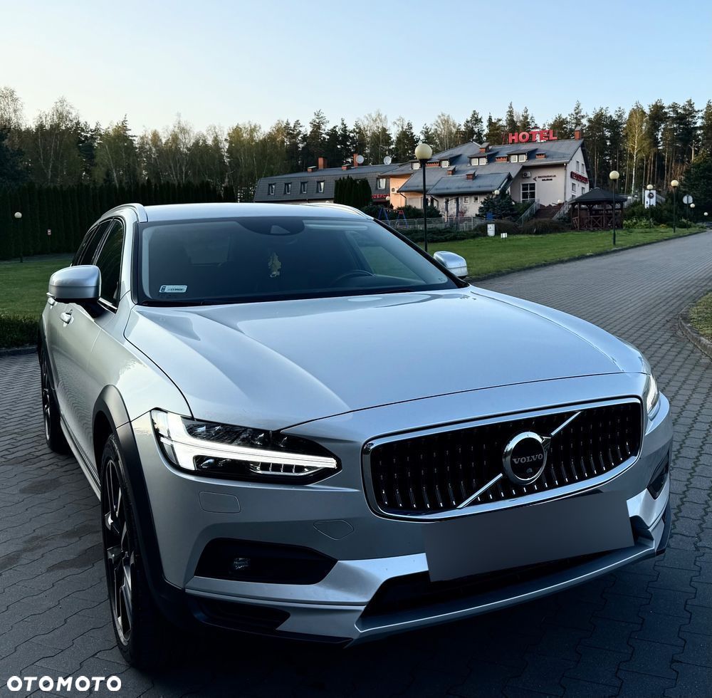 Volvo V90 Cross Country D5 AWD Ocean Race - 2