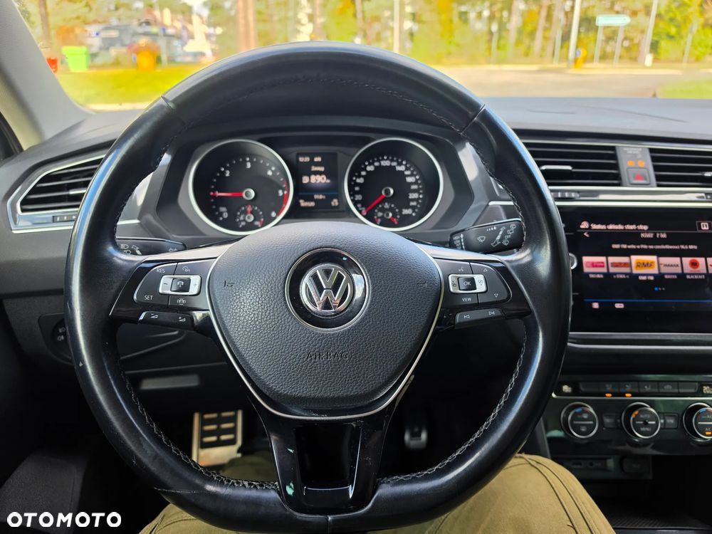 Volkswagen Tiguan - 25