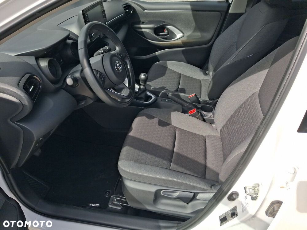 Toyota Yaris - 15