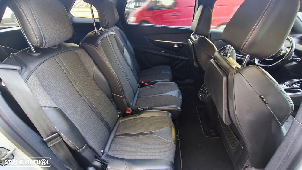 Peugeot 5008 1.5 BlueHDi GT Line J19 EAT8 - 9