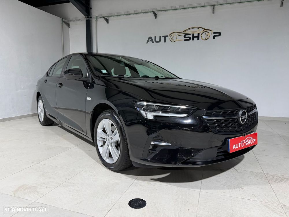 Opel Insignia Grand Sport - 1