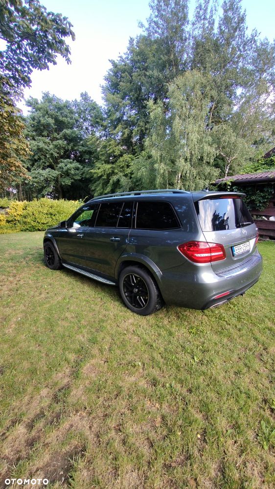 Mercedes-Benz GLS - 2