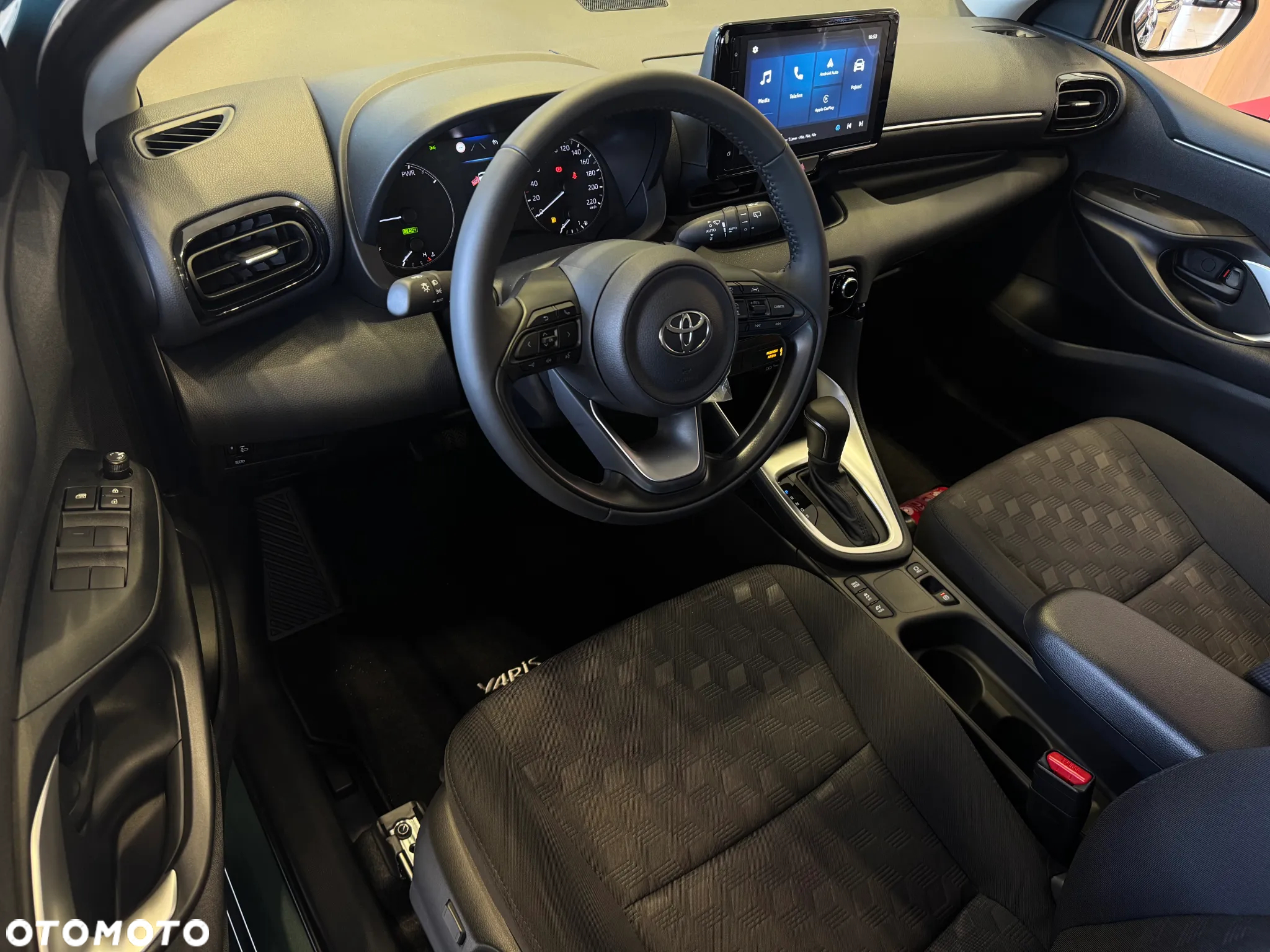Toyota Yaris Hybrid 1.5 Comfort - 5