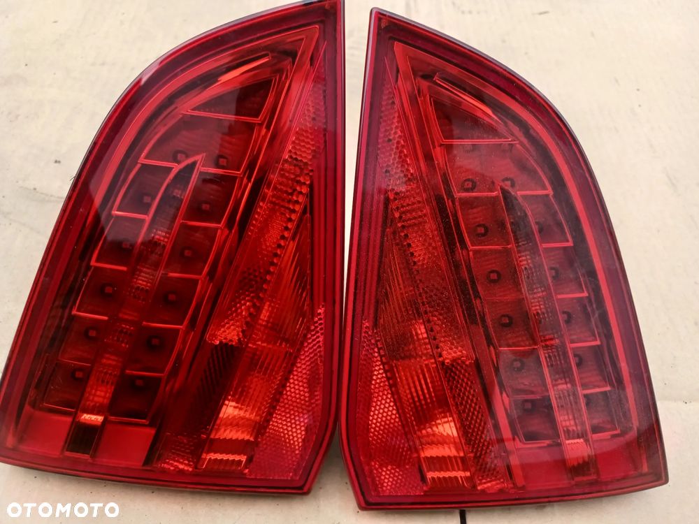 LAMPA TYLNA LED W KLAPE A4 B8 KOMBI - 7