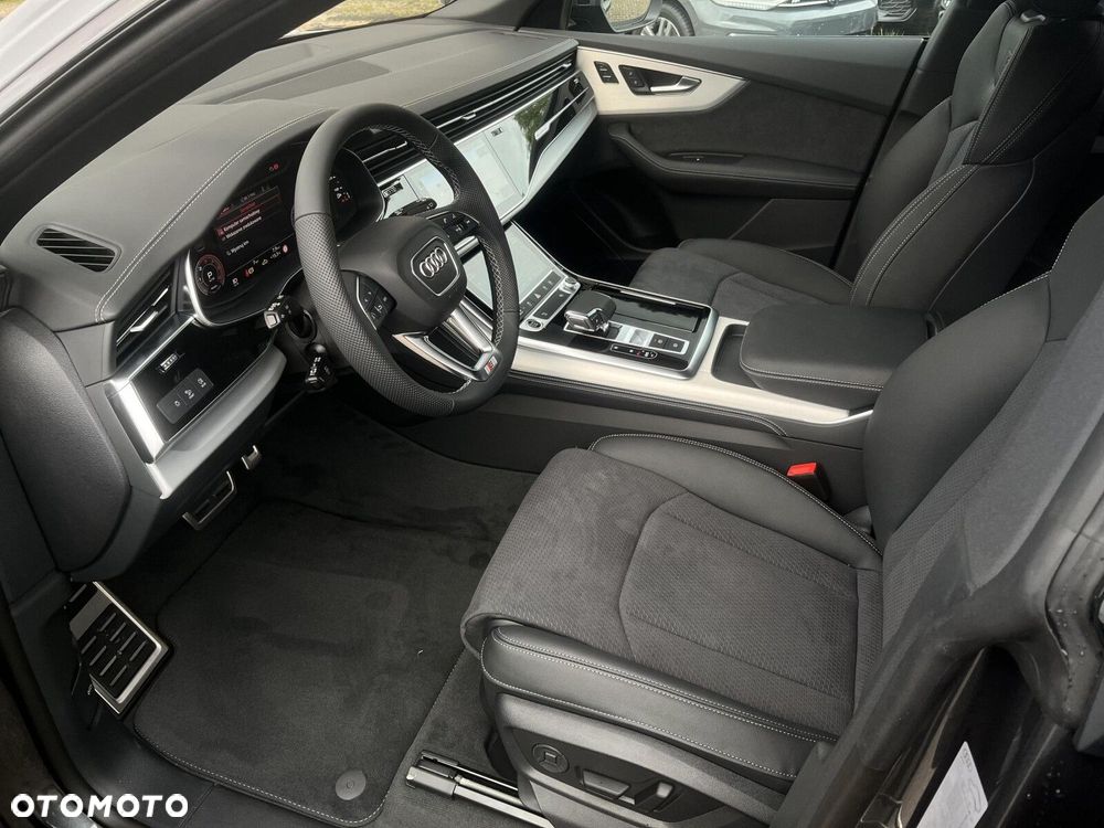Audi Q8 - 21