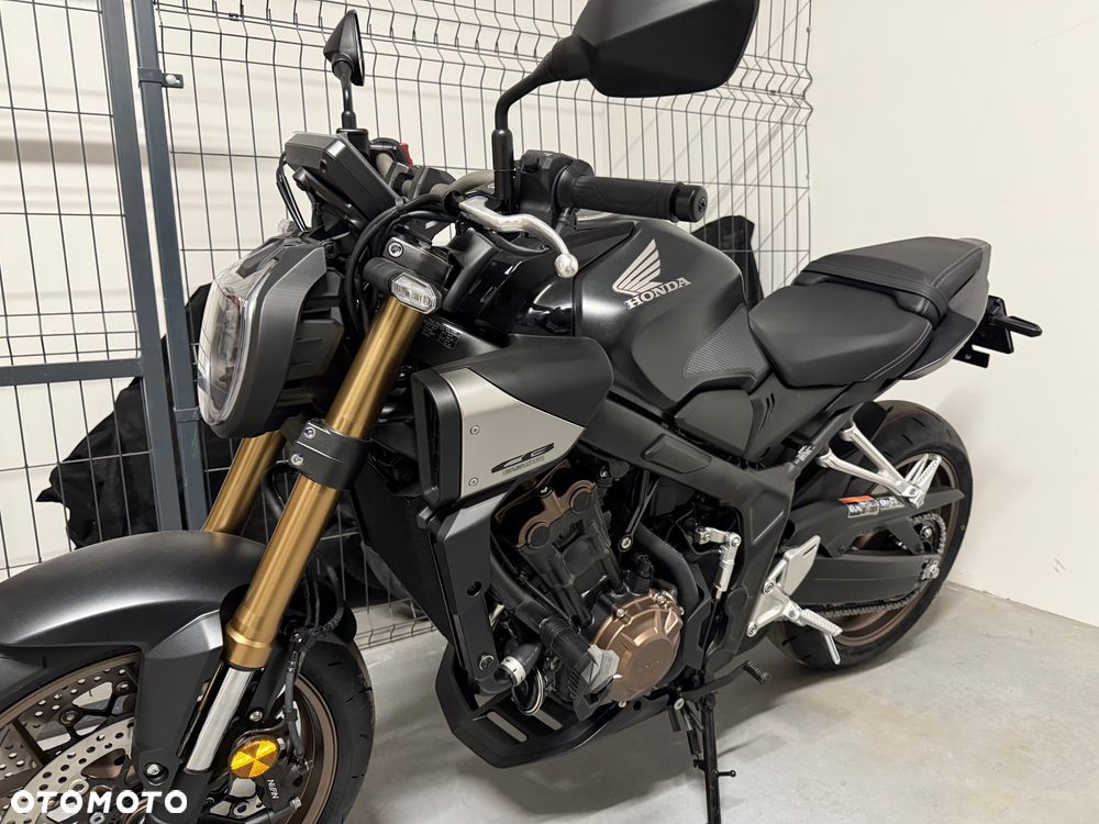 Honda CB - 6