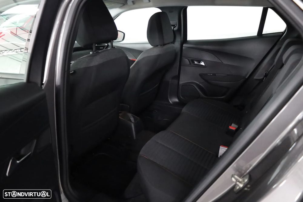 Peugeot 2008 PureTech 130 EAT8 Active Pack - 19