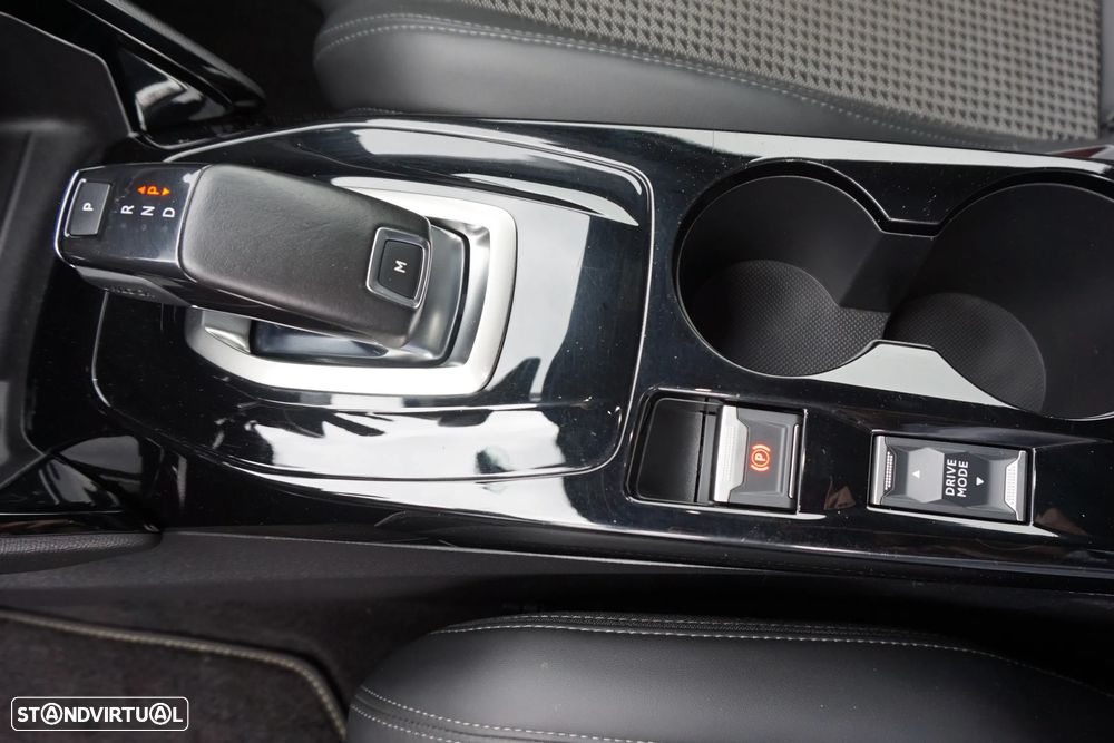 Peugeot 2008 1.5 BlueHDi GT Line EAT8 - 29